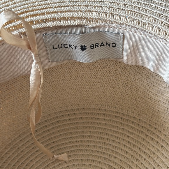 Lucky Brand Hat. Straw like fabric Like new adjustable draw string. - Picture 4 of 7